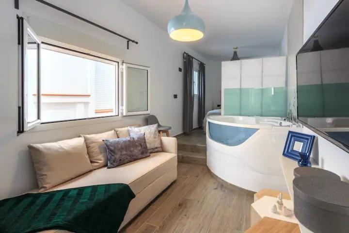 Apartamento Suit Centro Historico De มาลากา ภายนอก รูปภาพ
